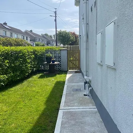 Beautiful One Bedroom In Appartamento Galway