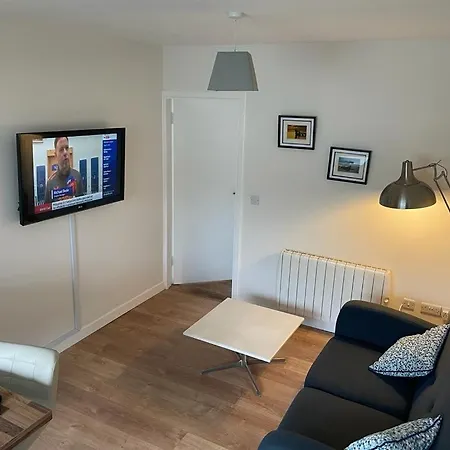 شقة Beautiful One Bedroom In غالواي
