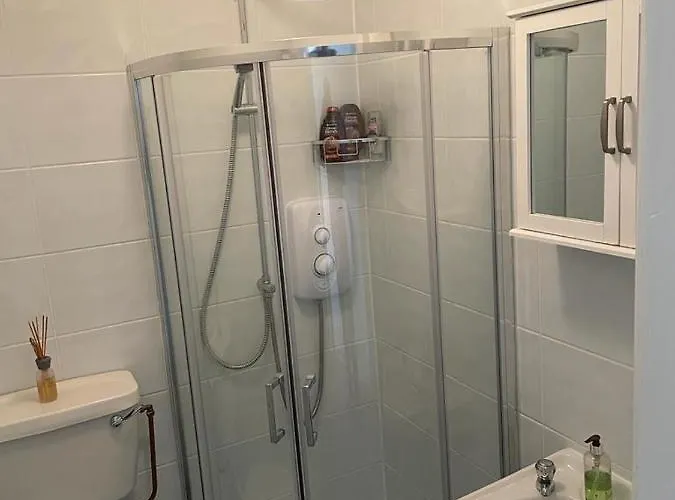 Beautiful One Bedroom In Apartment